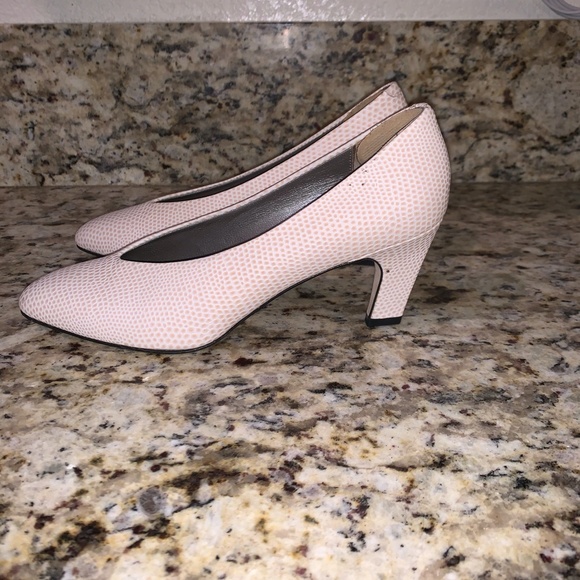 Magik by Amalfi Nicole Shoes in Pink - Picture 4 of 7